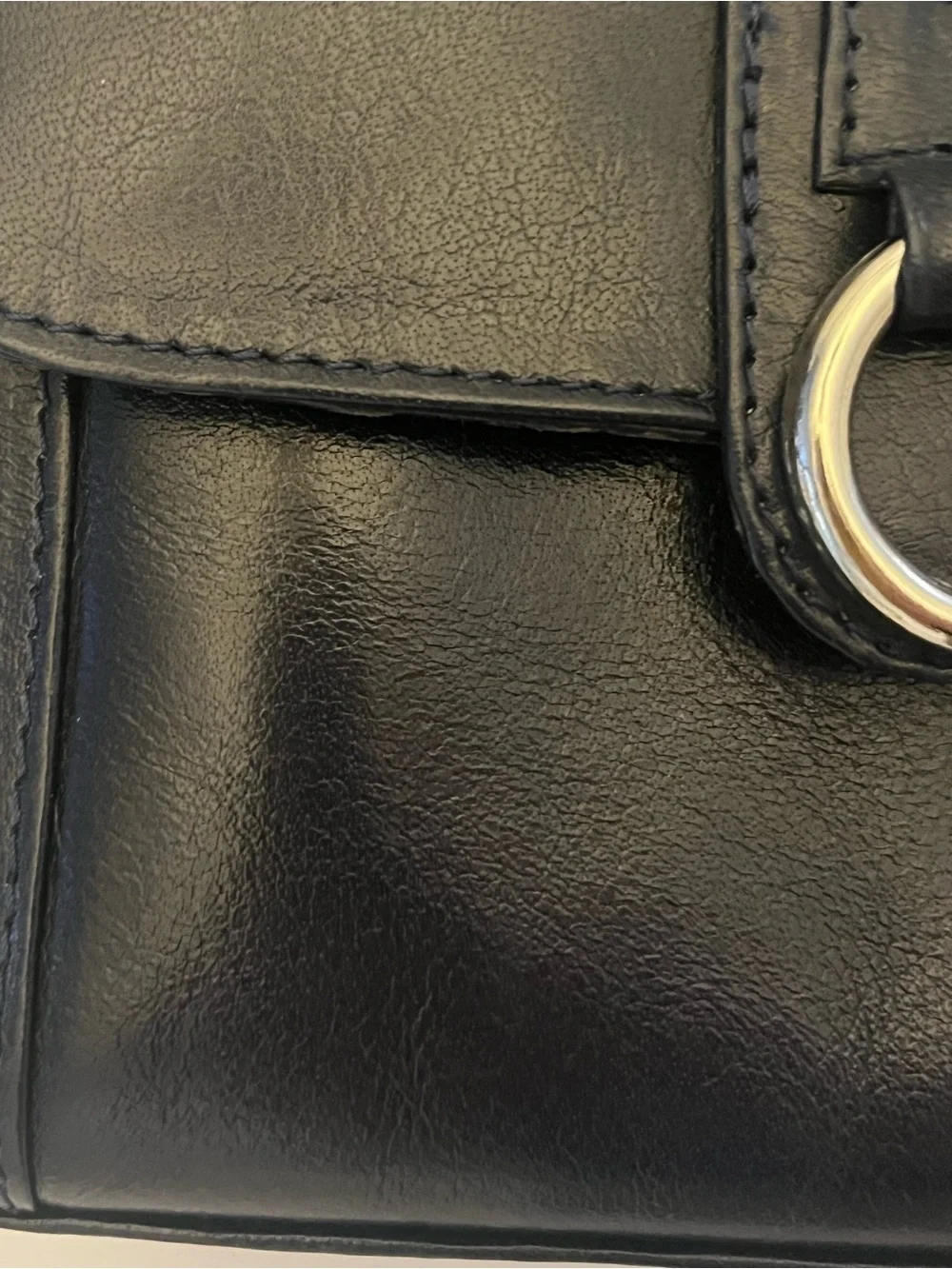 Navy 100% Leather Ashwood Crossbody Shoulder Strap Silver Accent Women’s Small